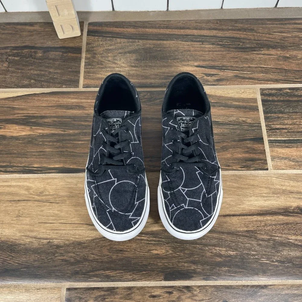 Nike SB Stefan Janoski Youth Boy's Size 3Y Shoes Black Canvas Skate Sneakers